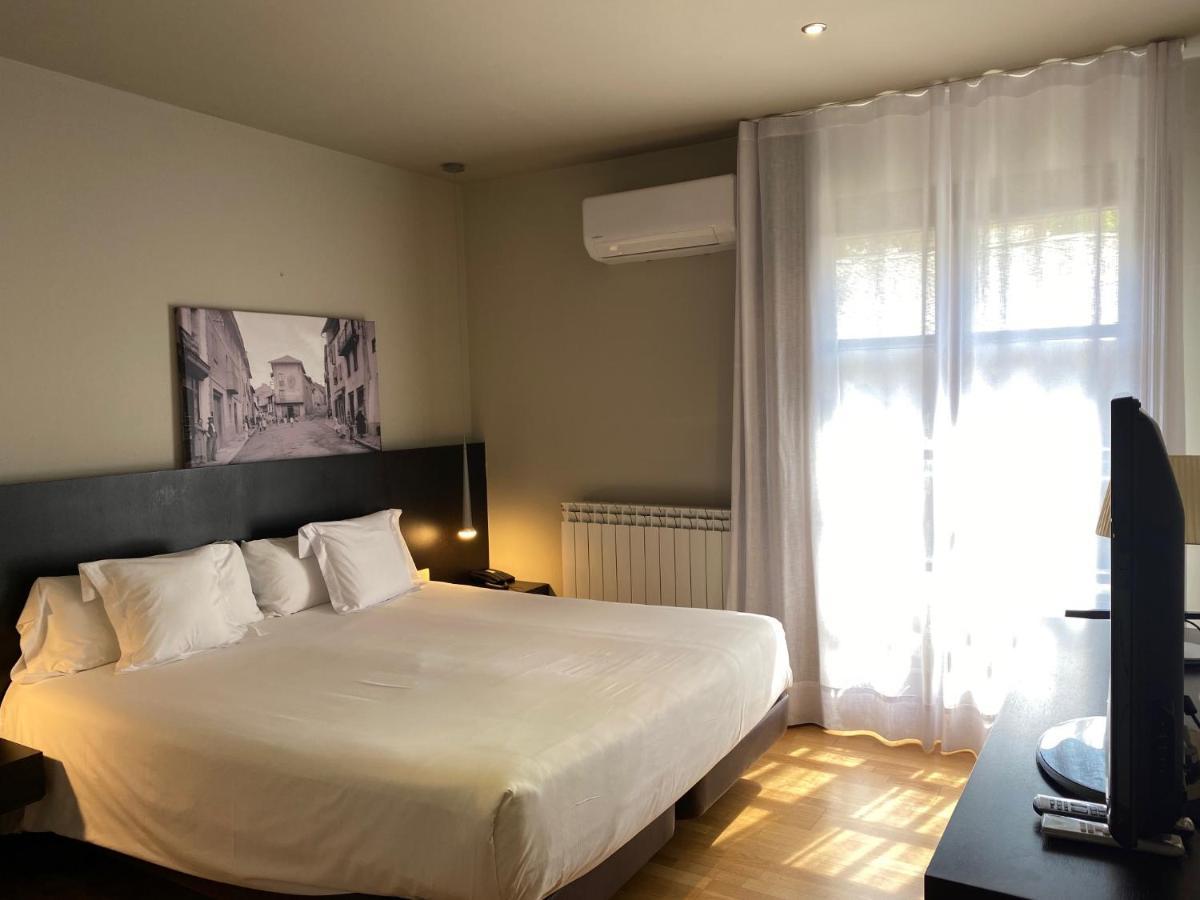 Hotel Bernat De So Llivia Exterior foto